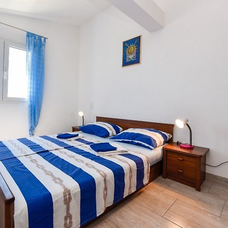Apartments Mark - 200 M From Sea Novalja Εξωτερικό φωτογραφία
