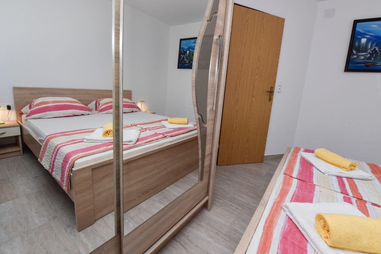 Apartments Mark - 200 M From Sea Novalja Εξωτερικό φωτογραφία