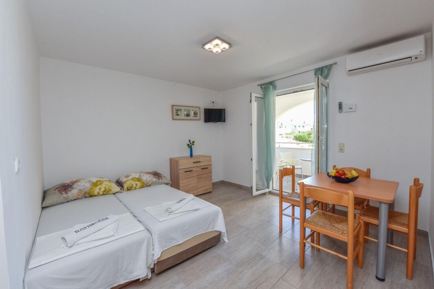 Apartments Mark - 200 M From Sea Novalja Εξωτερικό φωτογραφία